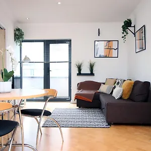  Apartment The Hayes By Mia Living 2 Bedroom In Centre United Kingdom